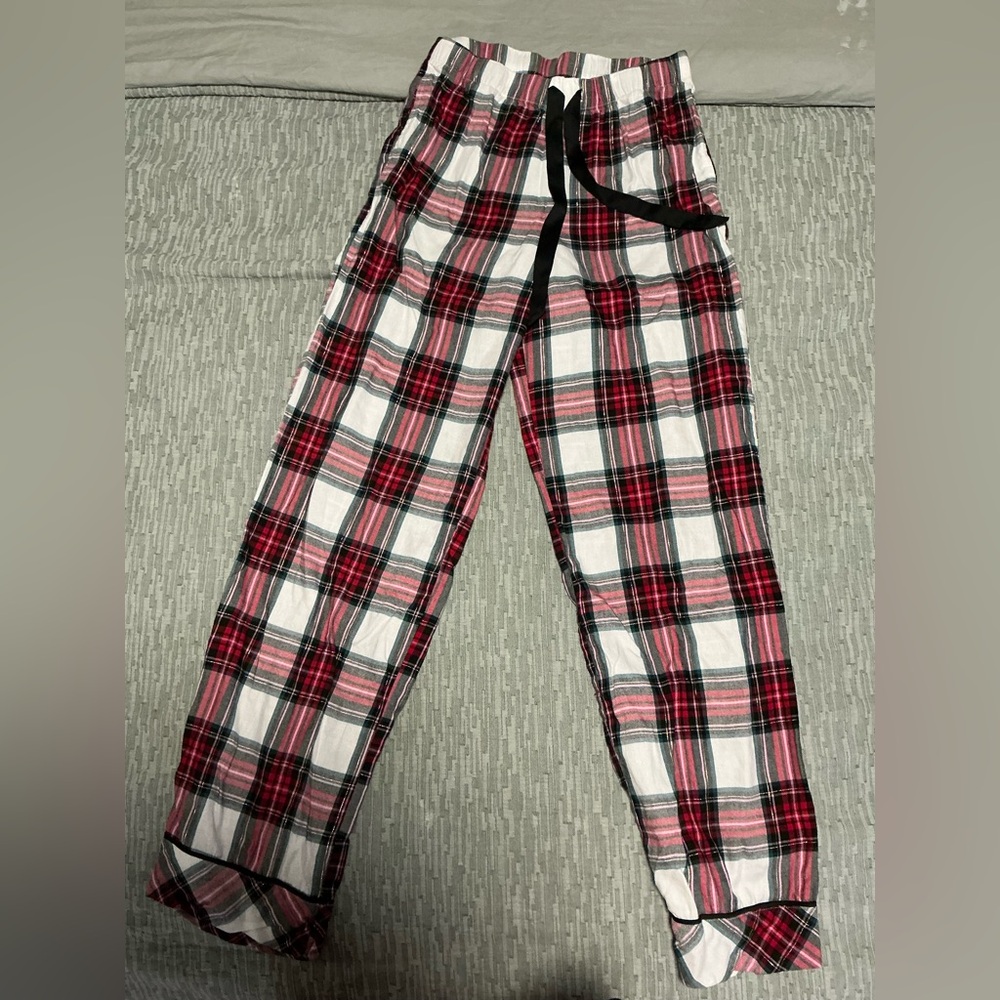 2-Piece Victoria's Secret Red and Black Plaid Pajama set